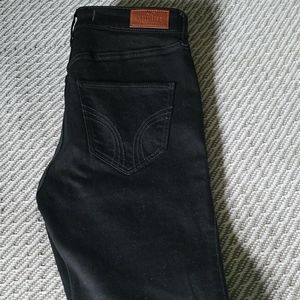 Black High-Rise Super Skinny ripped jeans